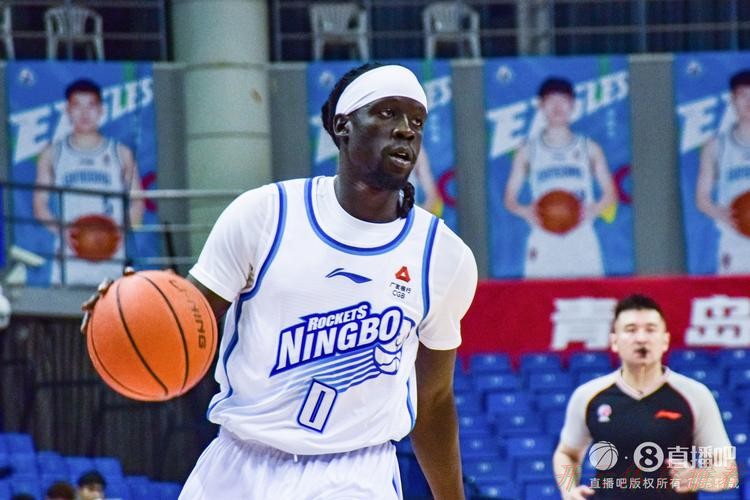 开云体育平台：北京坚持续约奥莫特！进攻合理运用可挖掘价值，但防守仍是弊端！