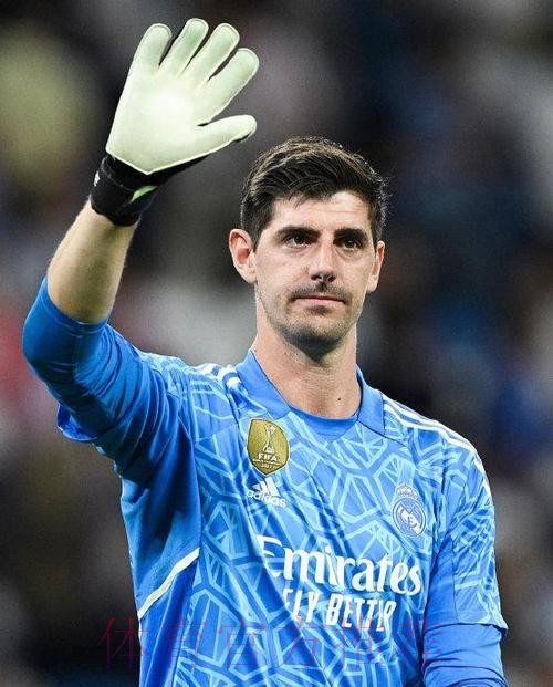 六台记者:库尔图瓦没有大碍 可以出战国家德比 六台记者:库尔图瓦没有大碍 可以出战国家德比